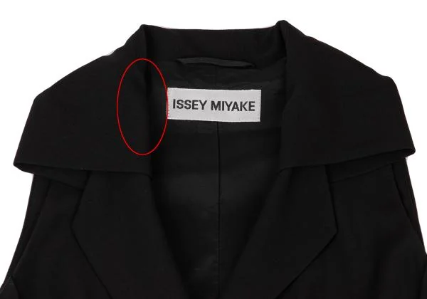 ISSEY MIYAKE Glove Pocket Design Sleeveless Long Jacket K-146558_004