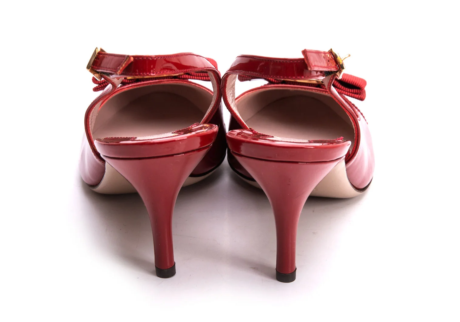 サルバトーレフェラガモSalvatore Ferragamo リボンエナメル