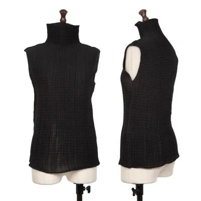 ISSEY MIYAKE Stretch Pleated High Neck Sleeveless Tops