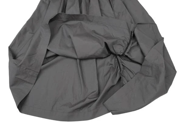COMME des GARCONS Cotton Shirring Asymmetry Skirt K-147078_011