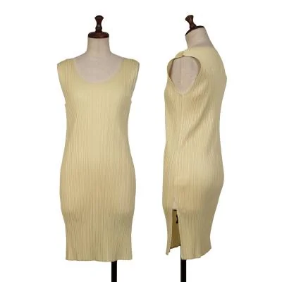 ISSEY MIYAKE Pleated Sleeveless Tunic