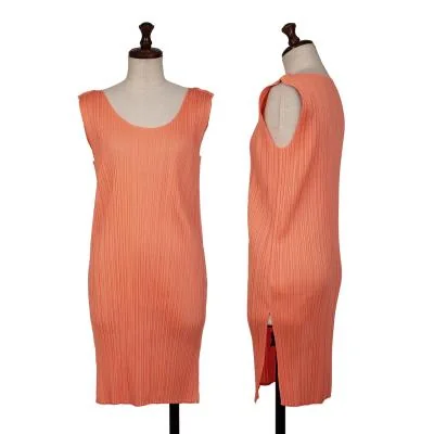 ISSEY MIYAKE Pleated Sleeveless Tunic