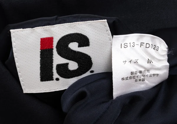 ISSEY MIYAKE I.S. Wool Gaba Buckle Button Jacket K-147883_018