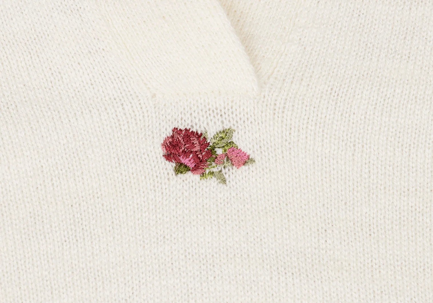 マドモアゼルノンノン　美品試着のみ刺繍入りポロシャツ マドモアゼルノンノンMademoiselle NON NON リネンコットン