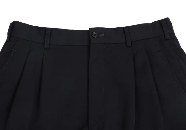 COMME des GARCONS Wool Gaba Tuck Shorts K-149299_002