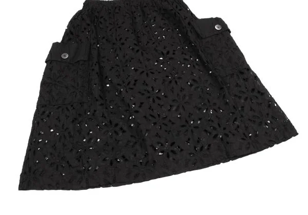 tricot COMME des GARCONS Embroidered Lace Side Pocket Skirt K-149571_008