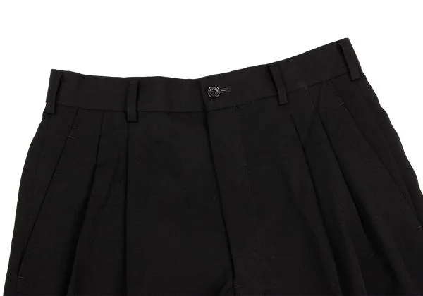 COMME des GARCONS Wool Gabardine Two Tuck Shorts K-150084_002