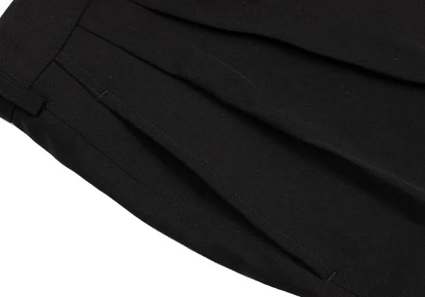 COMME des GARCONS Wool Gabardine Two Tuck Shorts K-150084_006