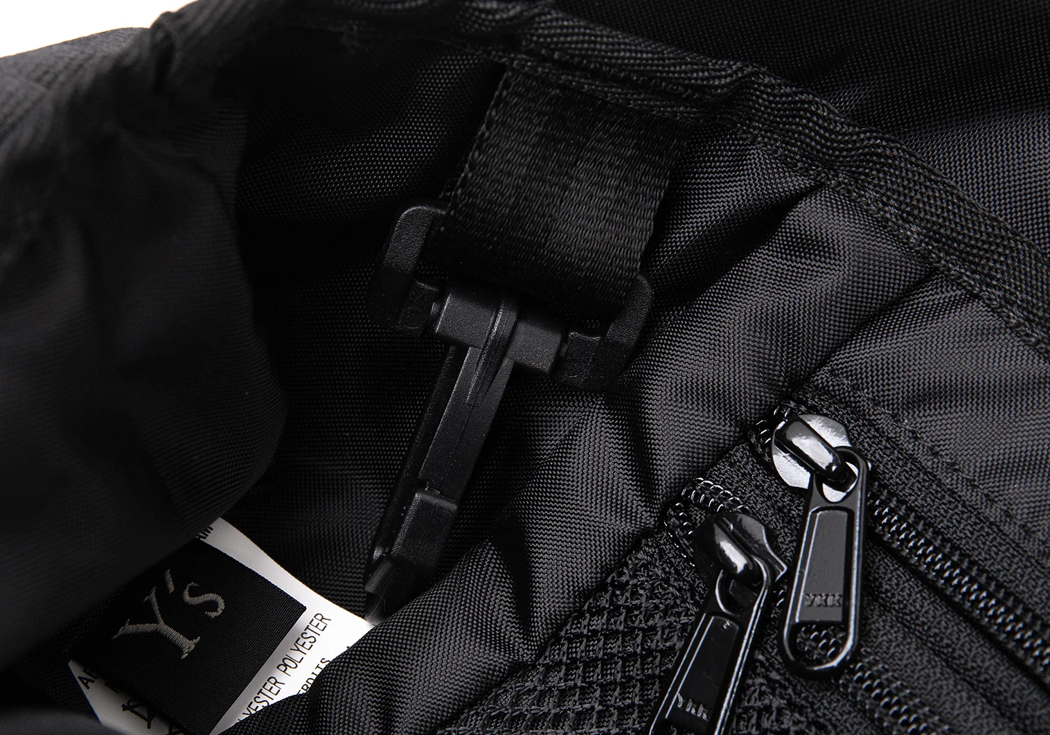 美品Y's×NEW ERA ワイズ×ニューエラ コラボ ショルダーバッグ Y's x New Era SHOULDER POUCH (BLACK)の商品ページ | ワイズの