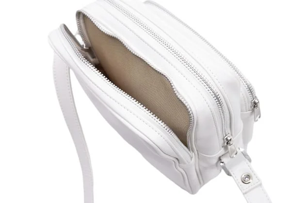 COMME des GARCONS Synthetic Leather Shoulder Bag K-150223_010