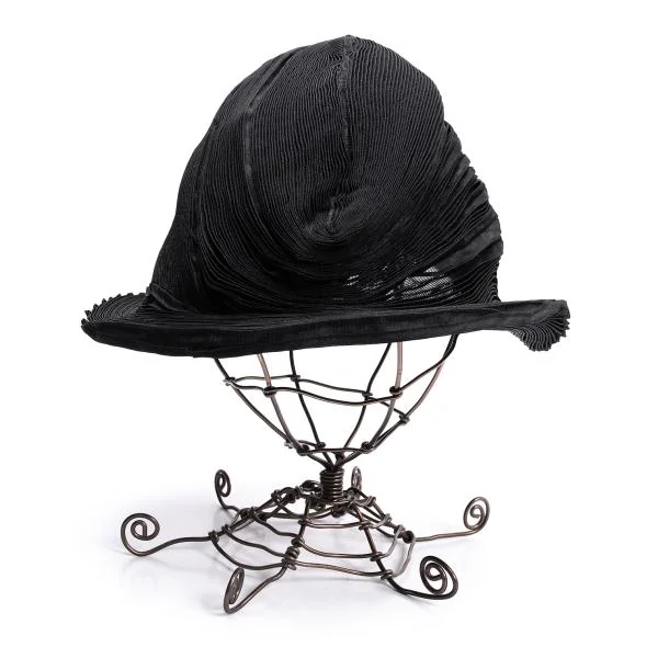ISSEY MIYAKE Pleated See-through Hat K-151003_004