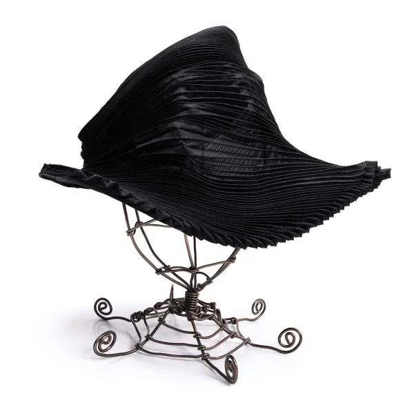 ISSEY MIYAKE Pleated See-through Hat K-151003_005