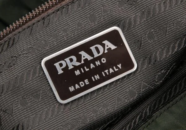 プラダPRADA ナイロンショルダーバッグ カーキ K-151048_020