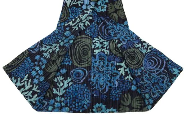 PLEATS PLEASE Graphic Print Sleeveless Long Shirt K-151119_008