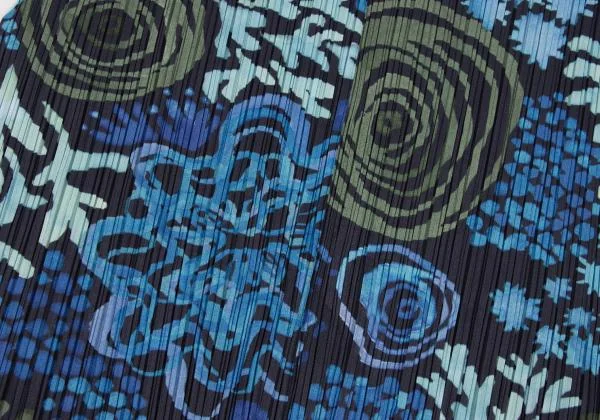 PLEATS PLEASE Graphic Print Sleeveless Long Shirt K-151119_011