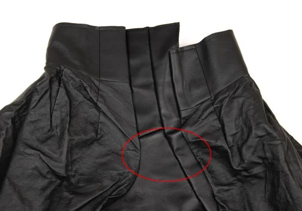 COMME des GARCONS Faux Leather Switching Skirt K-151242_003