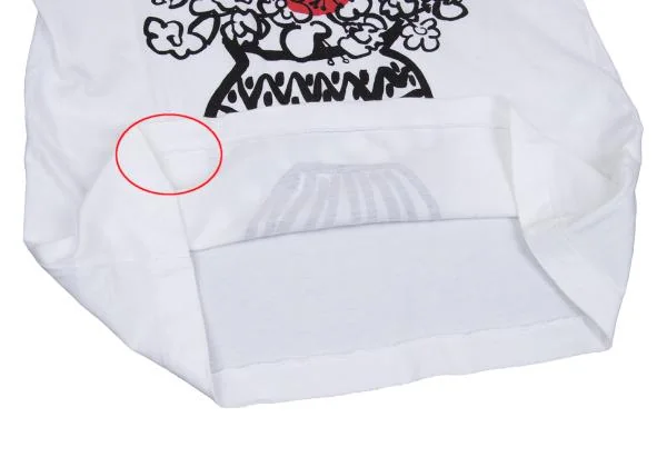 コムコム コムデギャルソンCOMME des GARCONS グラフィックプリントTシャツ オフXS K-153691_012
