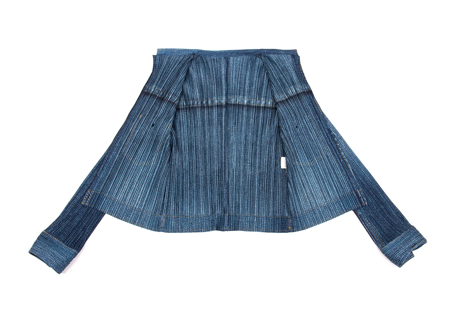 【めっちゃ変わる】 プリーツプリーズPLEATS PLEASE デニム転写プリントプリーツ ジャケット・アウター