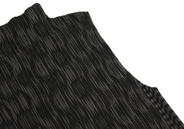 プリーツプリーズPLEATS PLEASE ウェーブストライププリントハイネックノースリーブトップス チャコール3 K-154410_005