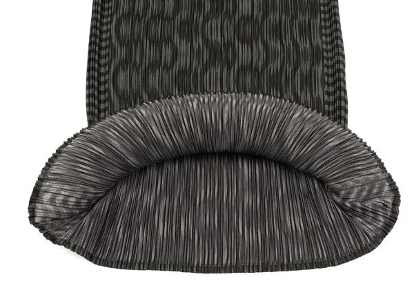 プリーツプリーズPLEATS PLEASE ウェーブストライププリントハイネックノースリーブトップス チャコール3 K-154410_008