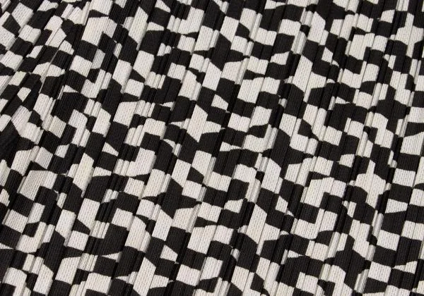 PLEATS PLEASE Geometric Print Pleated Pants K-154437_008