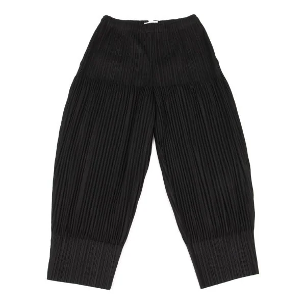PLEATS PLEASE Pleated Cropped Pants Black 3 K-154439_001