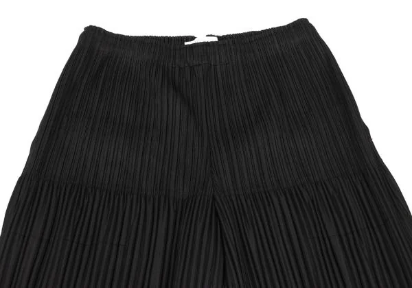 PLEATS PLEASE Pleated Cropped Pants K-154439_002