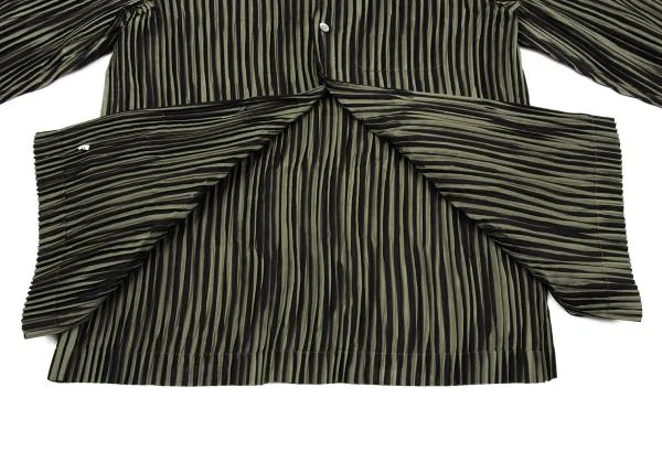 ISSEY MIYAKE MEN Pleated Stripe Band Collar Shirt K-154483_015