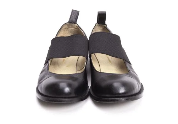 コムデギャルソンCOMME des GARCONS ゴムストラップレザーシューズ 黒23 K-154564_002