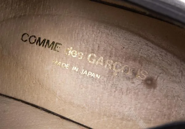 コムデギャルソンCOMME des GARCONS ゴムストラップレザーシューズ 黒23 K-154564_015
