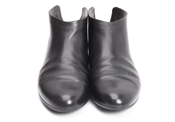 ヨウジヤマモト ファム×フェラガモ Salvatore Ferragamo for Yohji Yamamoto LUEUR レザーショートブーツ 黒6 1/2(24cm位) K-154571_002