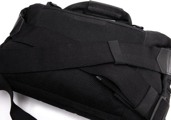 イッセイミヤケメンISSEY MIYAKE MEN メッシュ切替プリーツブリーフケース 黒 K-154699_008