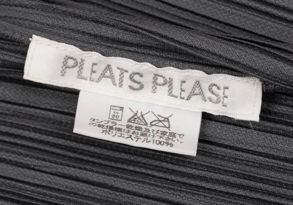 PLEATS PLEASE Buttonless Long Cardigan K-155750_014