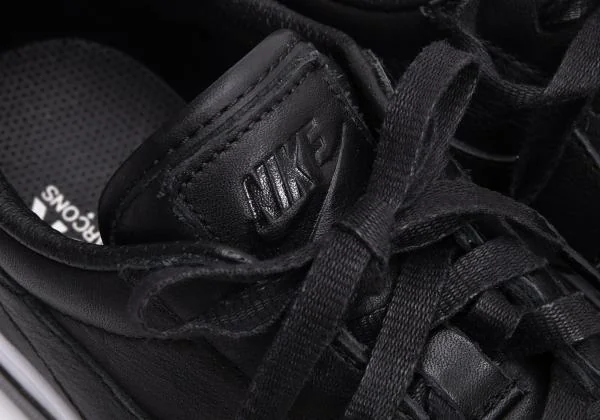 ブラックコムデギャルソン×ナイキBLACK COMME des GARCONS×NIKE
