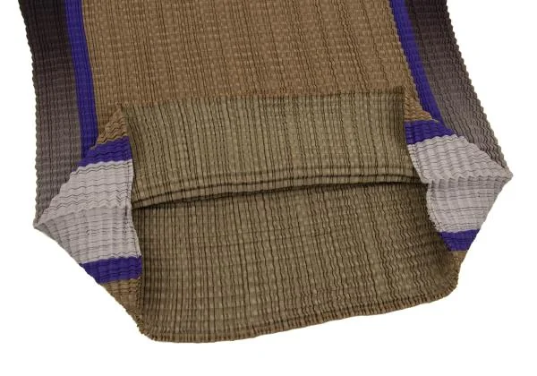 ISSEY MIYAKE PLEATS (T.) Printed Stretch Pleats T Shirt K-156442_009