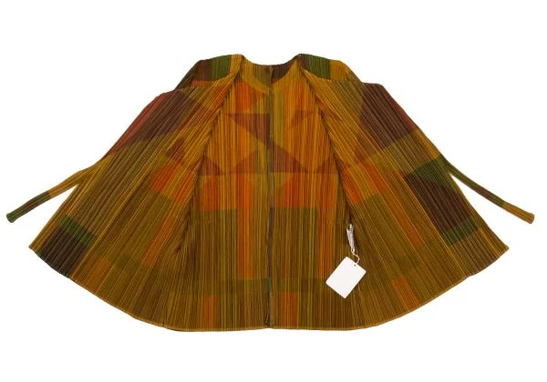 プリーツプリーズPLEATS PLEASE グラフィックプリント七分袖プリーツボタンレスカーディガン 茶カーキ3 K-156611_010