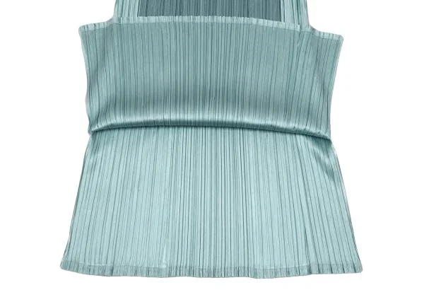 プリーツプリーズPLEATS PLEASE 光沢プリーツサイドスリットノースリーブチュニック 水色3 K-156680_007