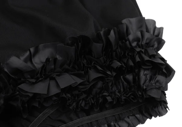 COMME des GARCONS Wool Gaba Frill Shorts K-157474_011