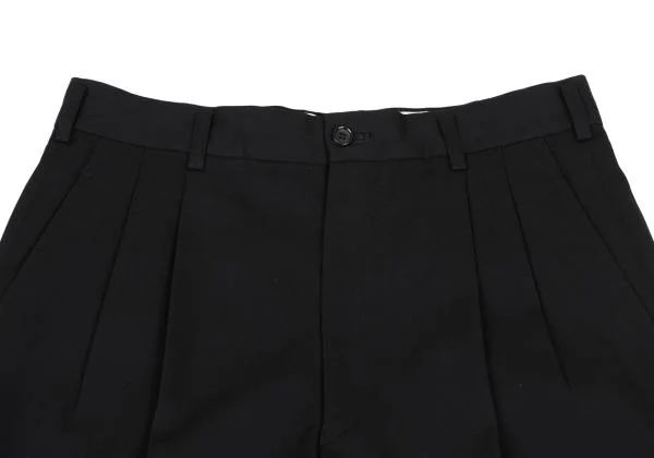 COMME des GARCONS Wool Gaba Tuck Shorts K-157589_002