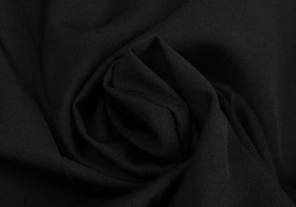 COMME des GARCONS Wool Gaba Tuck Shorts K-157589_012