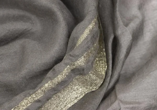 ヨウジヤマモト ファムYohji Yamamoto FEMME コットンシルクラメストライプ大判ストール グレー金 K-158181_006