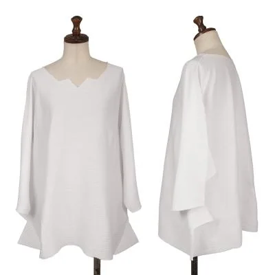 ISSEY MIYAKE me Zig Zag Cutting Pleats Top