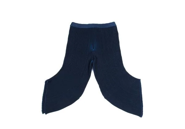 イッセイミヤケISSEY MIYAKE リブ変形クロップドパンツ 紺2 K-159045_007