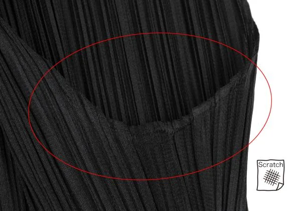 PLEATS PLEASE Hight-neck Sleeveless Top K-159231_005