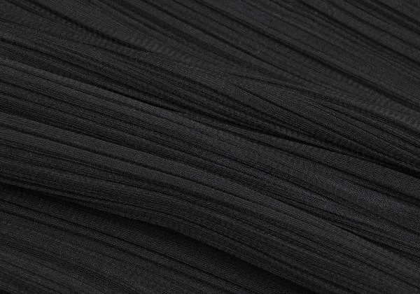 PLEATS PLEASE Hight-neck Sleeveless Top K-159231_014