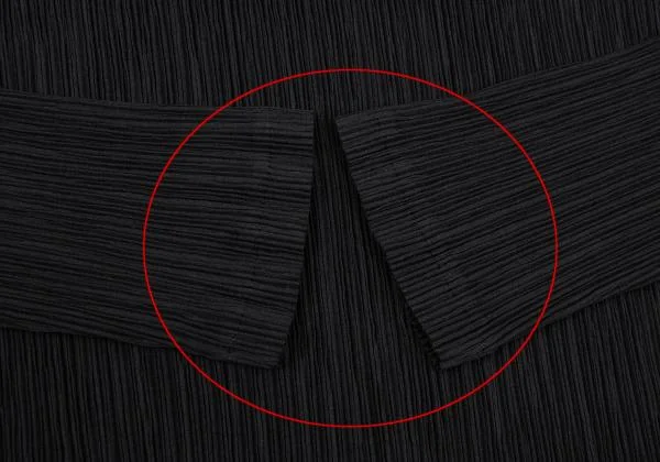 ISSEY MIYAKE Pleated High Neck T-shirt K-159378_007