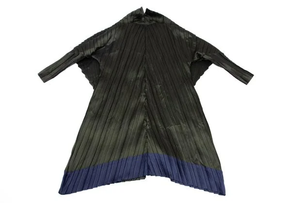 イッセイミヤケISSEY MIYAKE ストールカラーバイカラープリーツコート カーキM位 K-159553_016