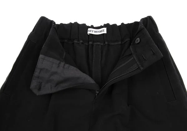 イッセイミヤケISSEY MIYAKE コットンリネンタックテーパードパンツ 黒1 K-159651_005