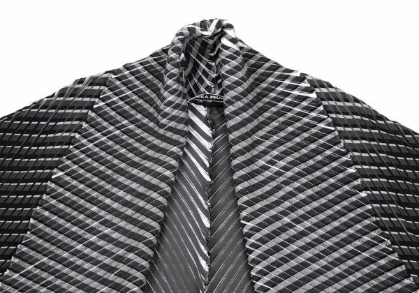 ISSEY MIYAKE Stripe Printed Pleats Dolman Short Jacket K-159652_003