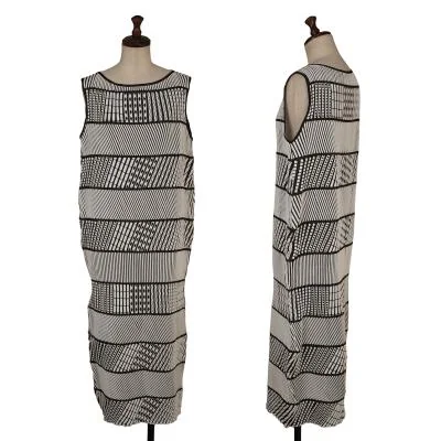 ISSEY MIYAKE Pigment Printed Geometric Sleeveless Dress